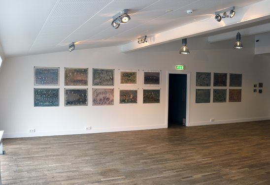 Verk 1 til 16 í vatnslitaseríunni "Við".