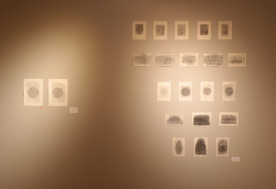 Miðar og seðlar. Blýantsteikningar